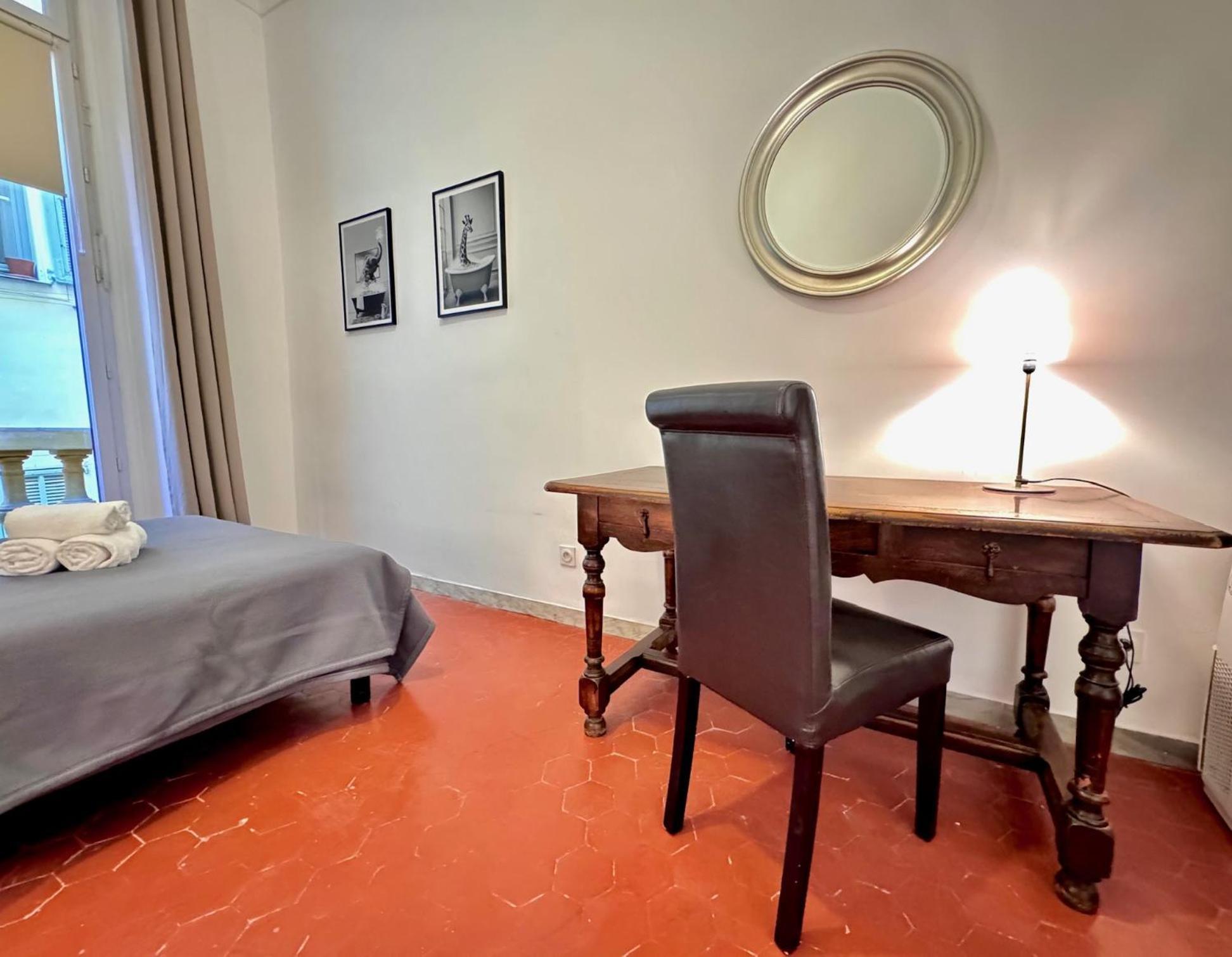 Aparthotel Riviera - Pont Vieux 2 - Old Town - Charm 2 Bedrooms Apartement Ac - 5Mn Beach Nice Luaran gambar